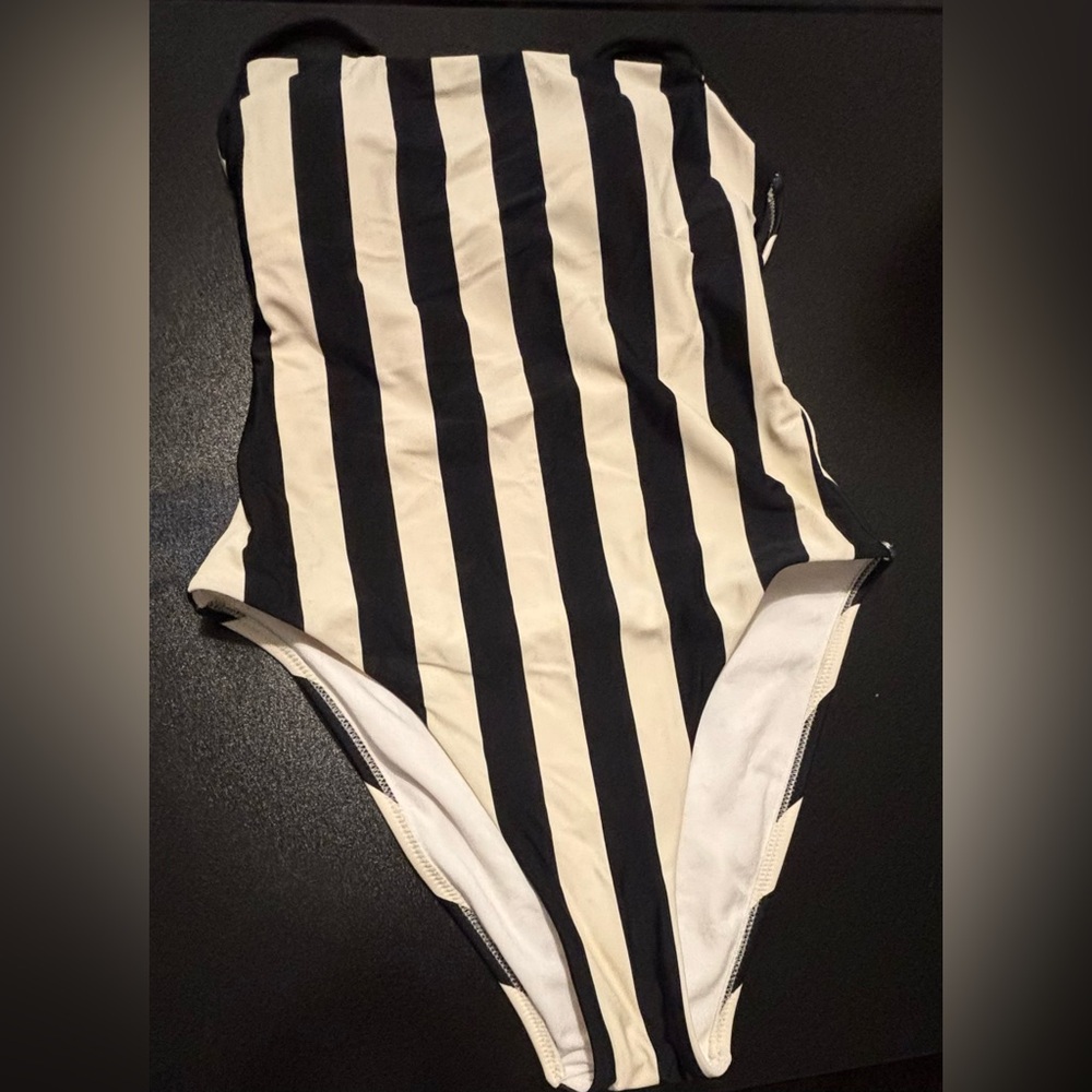 Shade & Shore Black and Cream Swimwear